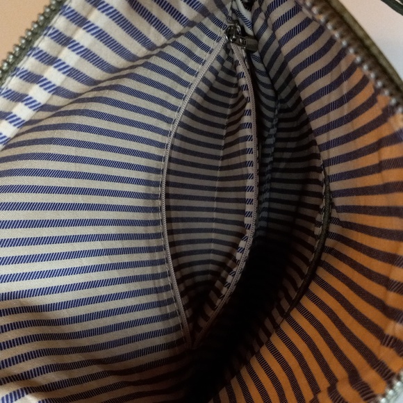 Green Clutch - Moda Luxe - NWOT - Picture 10 of 14